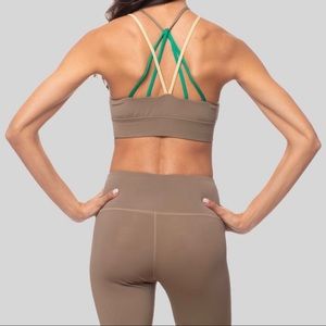 Vie Active Lola Bra, XS - NWOT - Latte